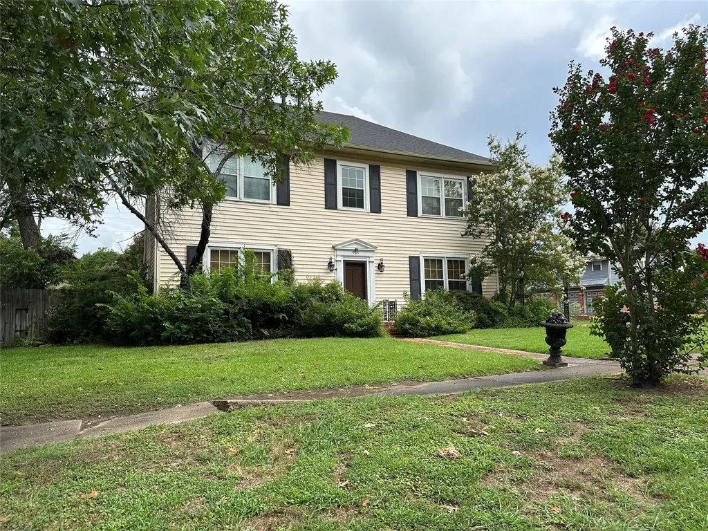 509 E Main Street Mexia TX 76667