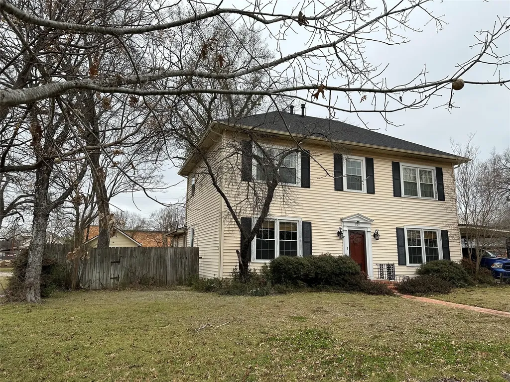 509 E Main Street Mexia TX 76667