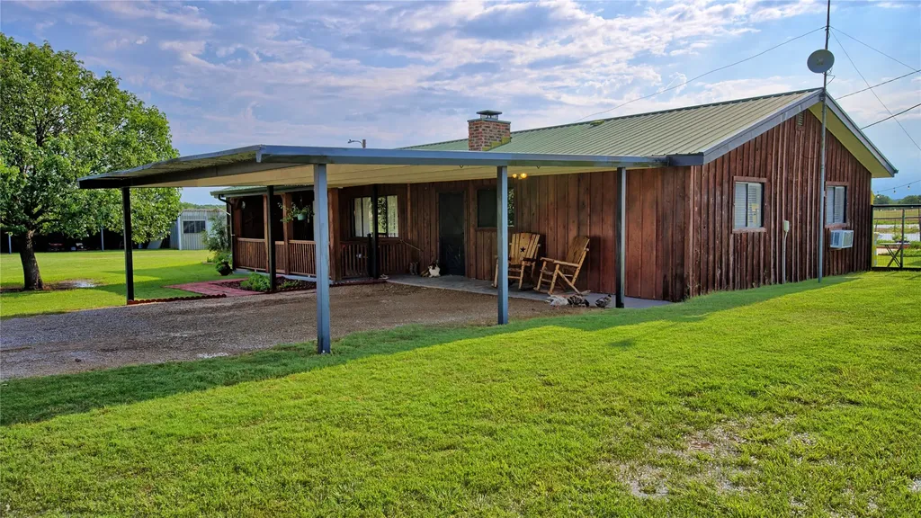 978 Longbranch Road Nocona TX 76255