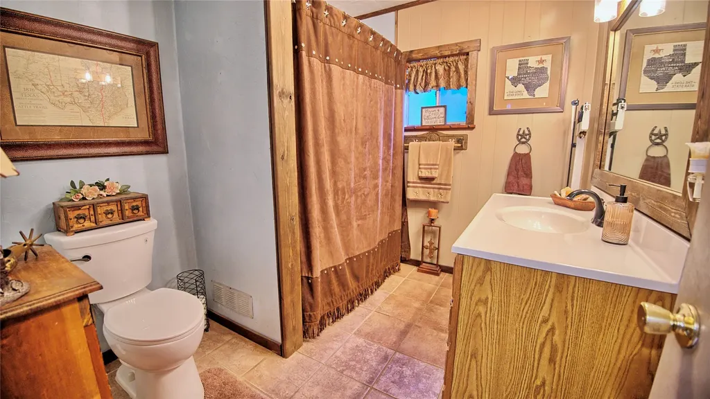 978 Longbranch Road Nocona TX 76255