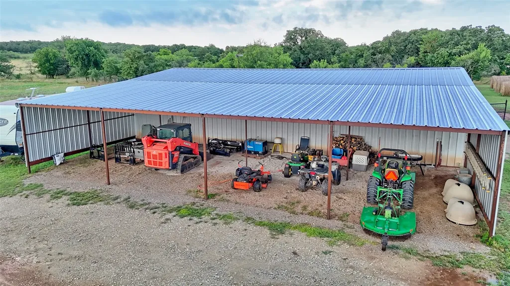 978 Longbranch Road Nocona TX 76255