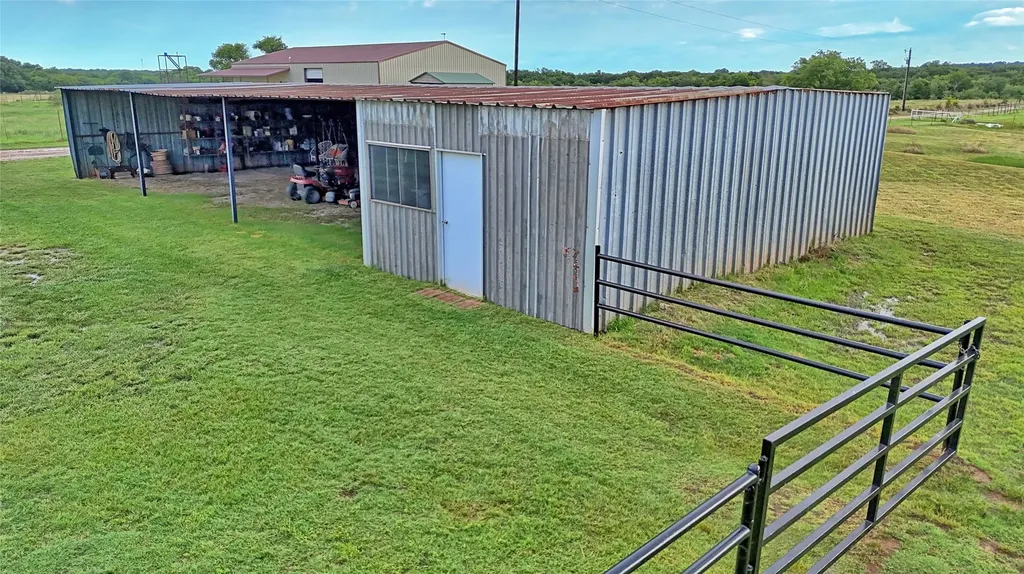 978 Longbranch Road Nocona TX 76255