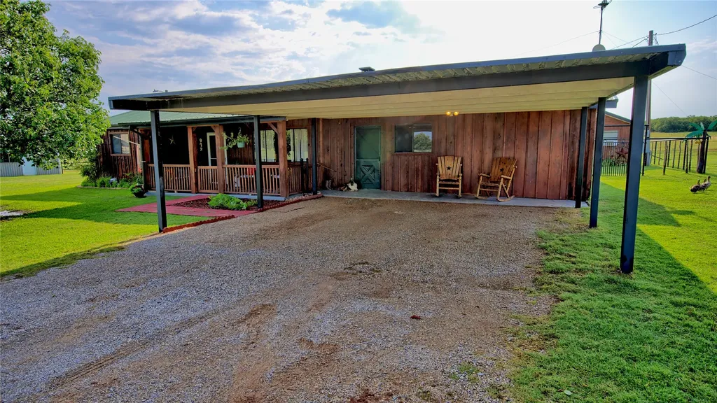 978 Longbranch Road Nocona TX 76255