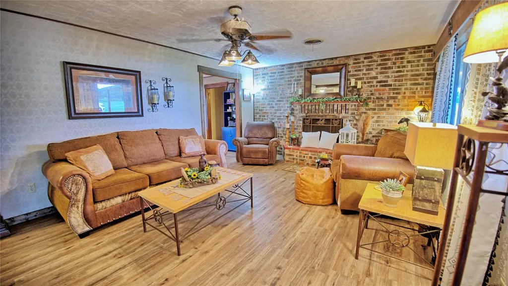 978 Longbranch Road Nocona TX 76255