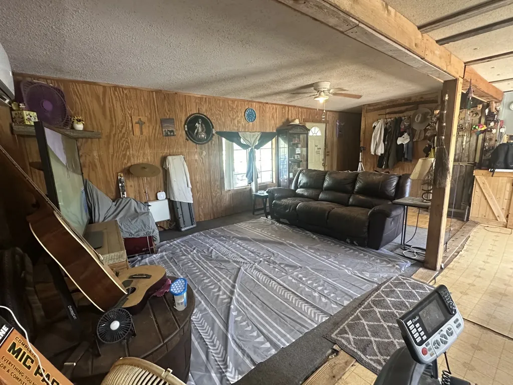 118 Rommel Court Springtown TX 76082