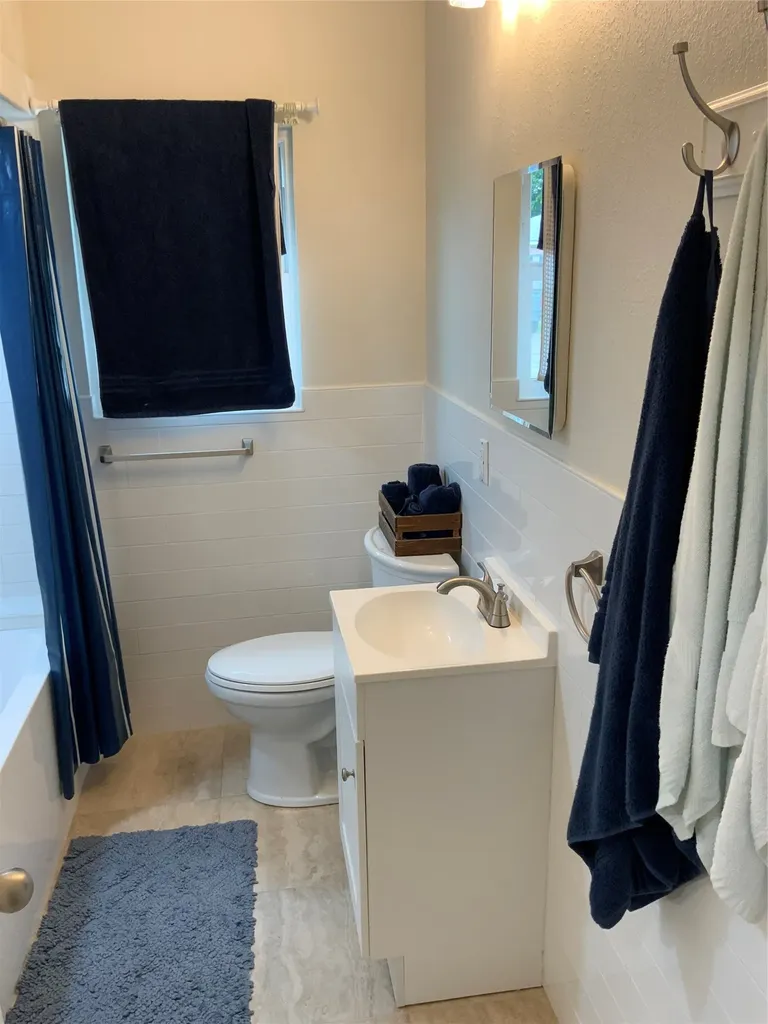 215 S 4th Street Jacksboro TX 76458