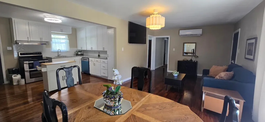 215 S 4th Street Jacksboro TX 76458