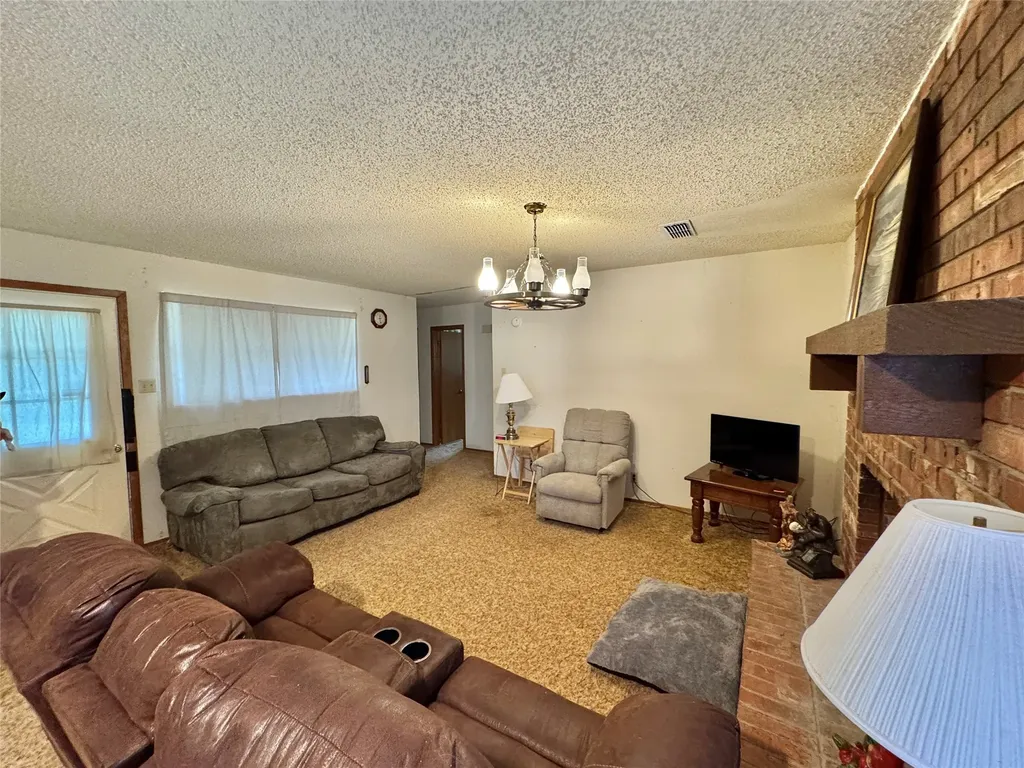 450 Woodbine Estates Road Gainesville TX 76240
