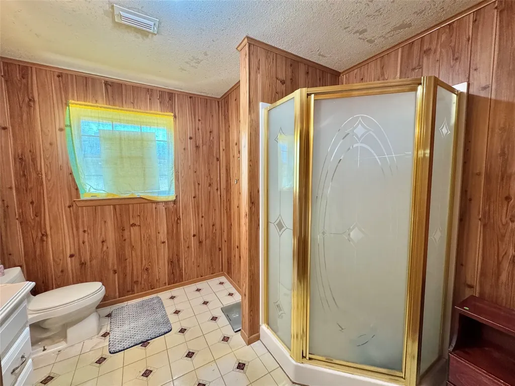 450 Woodbine Estates Road Gainesville TX 76240