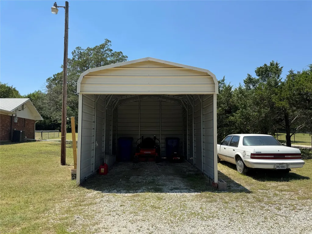 450 Woodbine Estates Road Gainesville TX 76240