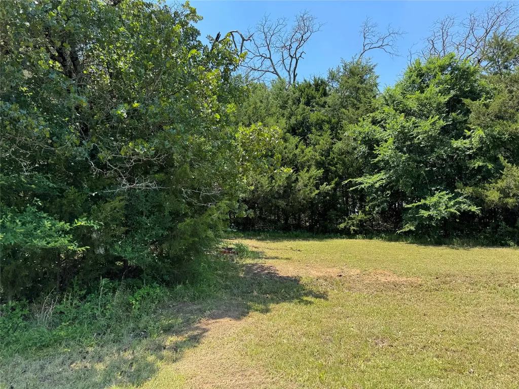 450 Woodbine Estates Road Gainesville TX 76240