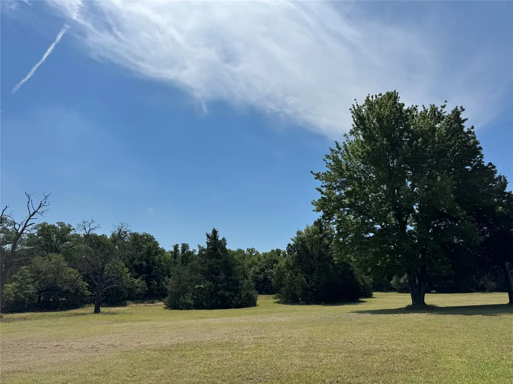 450 Woodbine Estates Road Gainesville TX 76240
