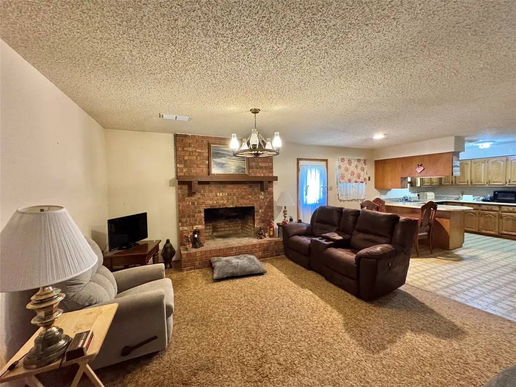 450 Woodbine Estates Road Gainesville TX 76240