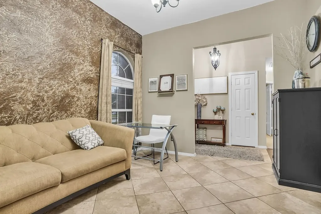 412 Glenbrook Drive Kennedale TX 76060