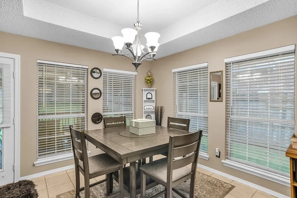 412 Glenbrook Drive Kennedale TX 76060