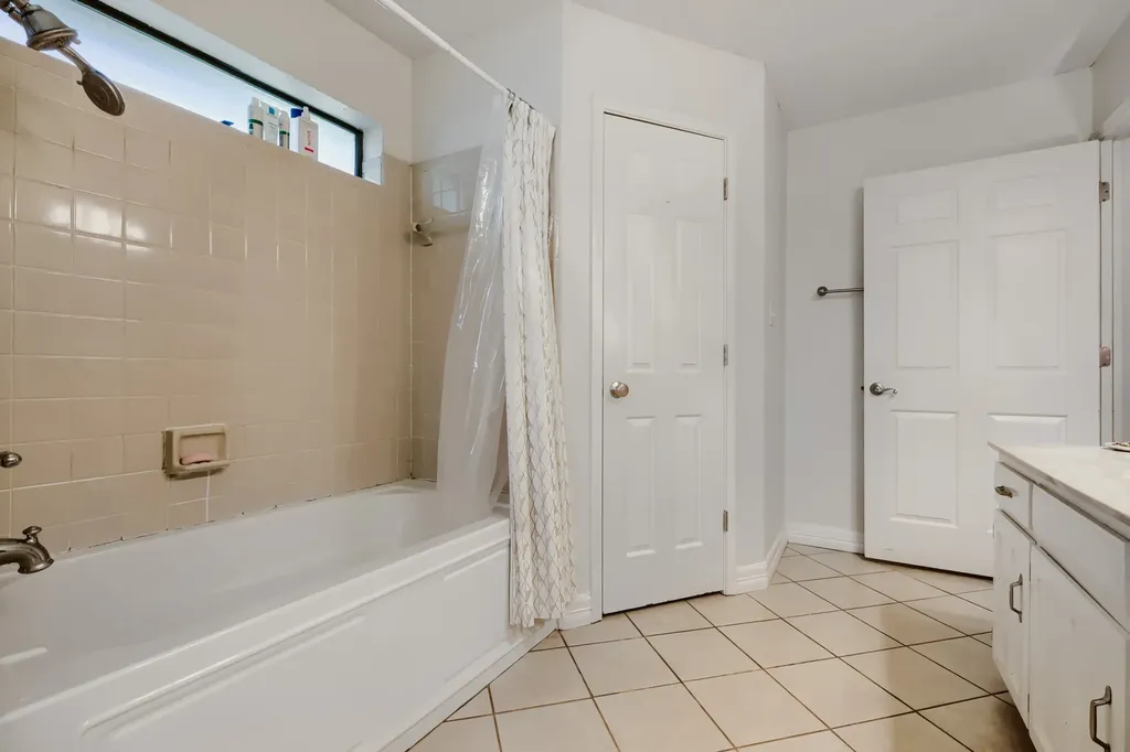 2025 Redwood Trail Grapevine TX 76051
