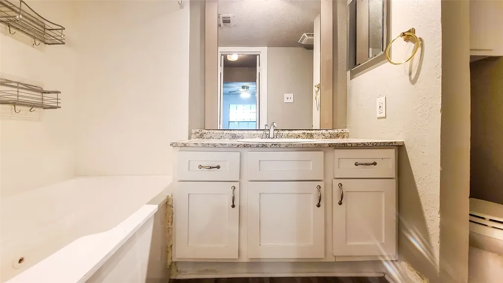 6108 Abrams Road Dallas TX 75231