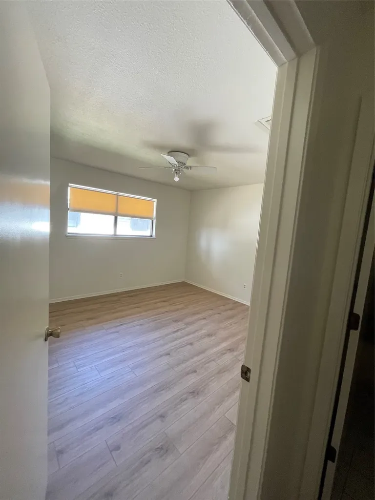 1501 W Houston Denison TX 75021