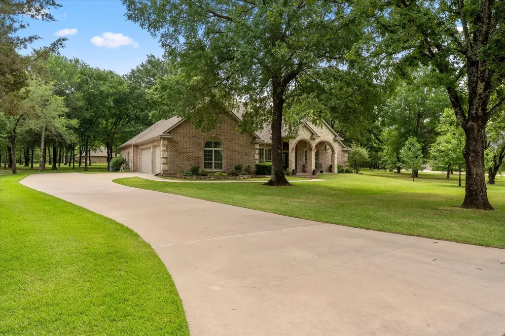 141 Private Road 5944 Yantis TX 75497