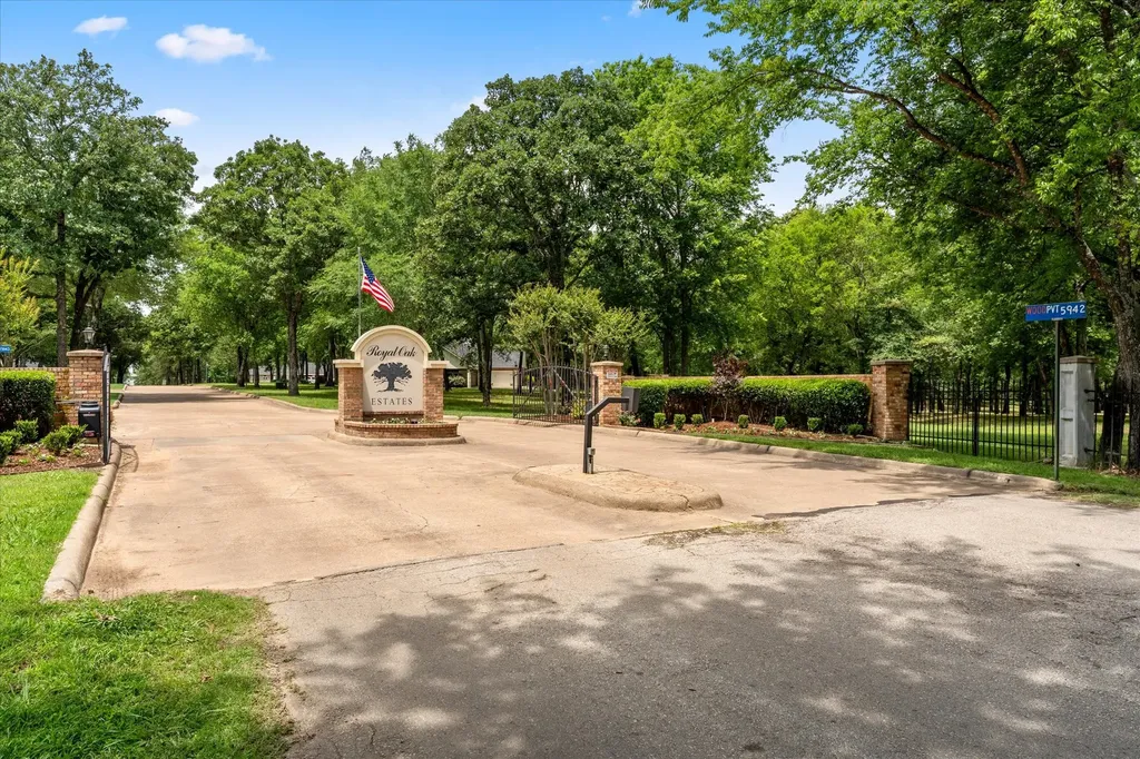 141 Private Road 5944 Yantis TX 75497
