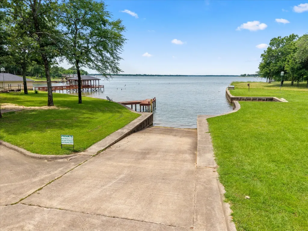141 Private Road 5944 Yantis TX 75497