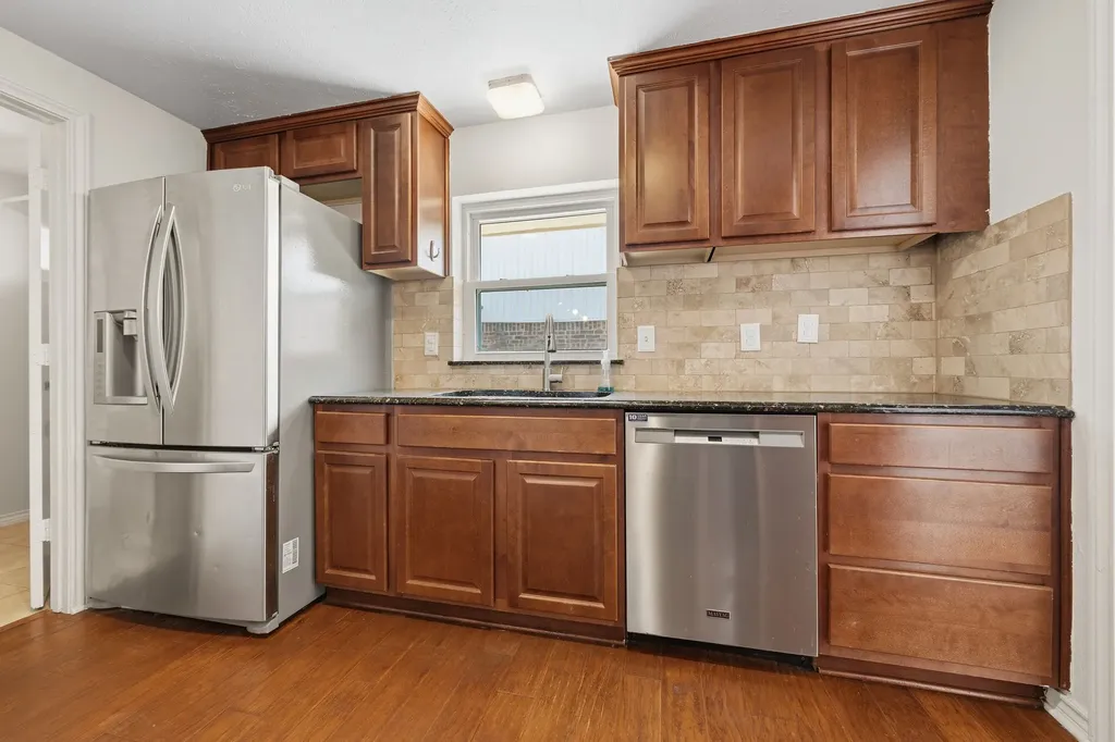 416 Forest Grove Drive Richardson TX 75080