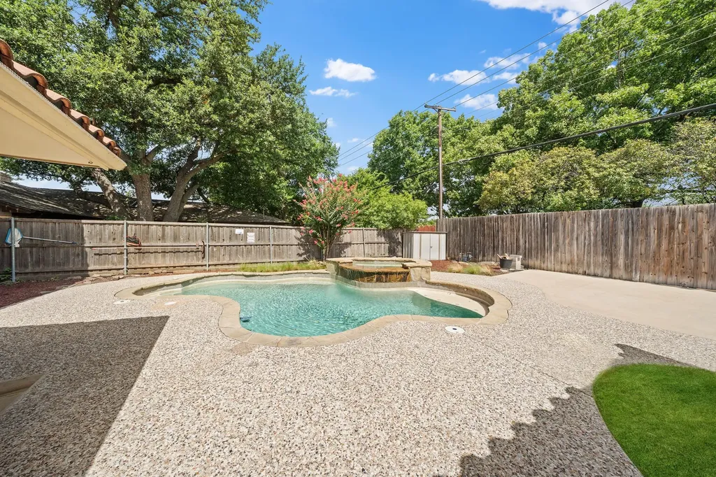 416 Forest Grove Drive Richardson TX 75080