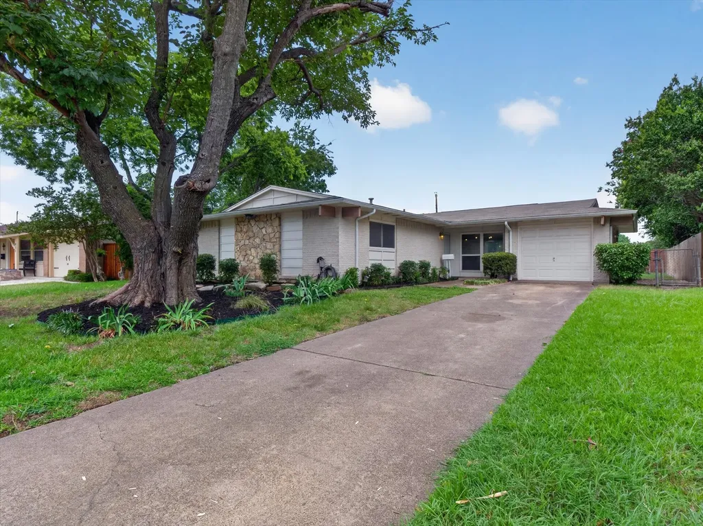 833 Brentwood Lane Richardson TX 75080