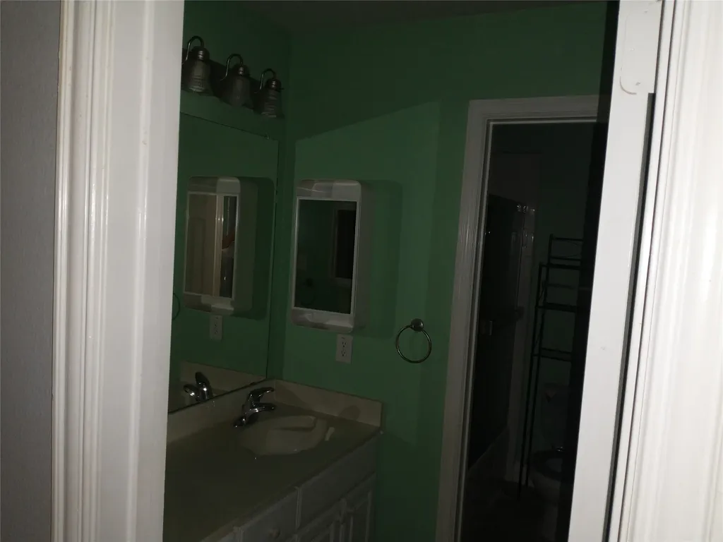 3309 Capstone Lane Garland TX 75043