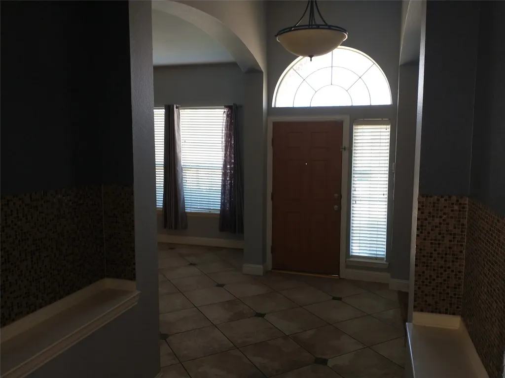 3309 Capstone Lane Garland TX 75043