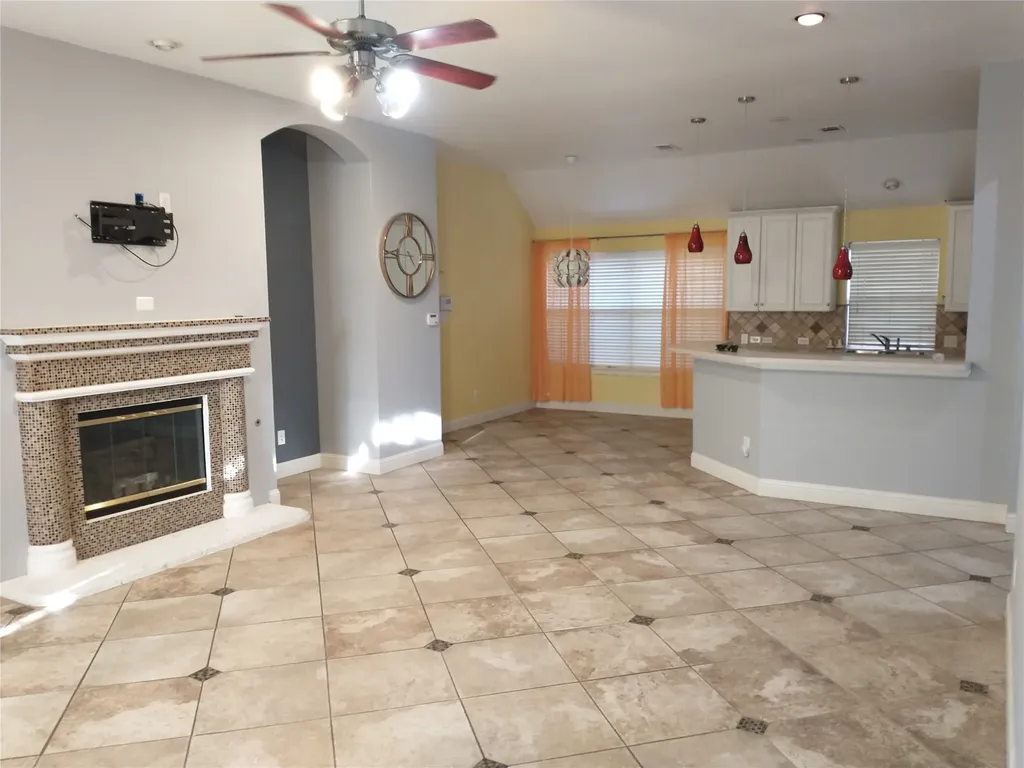 3309 Capstone Lane Garland TX 75043