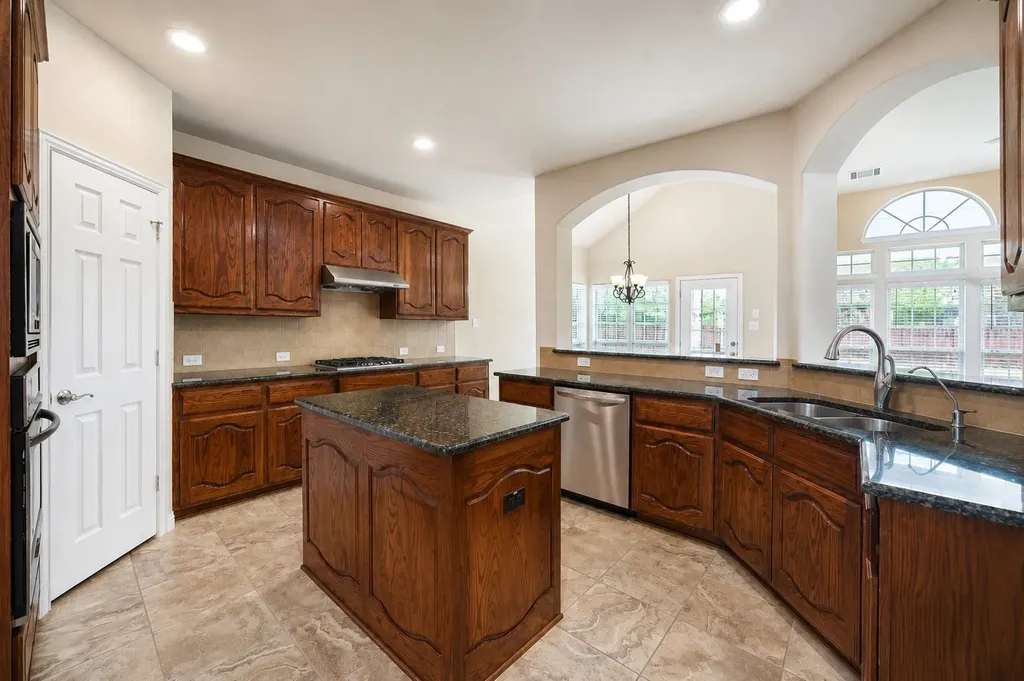 9828 Milkweed Lane Fort Worth TX 76177