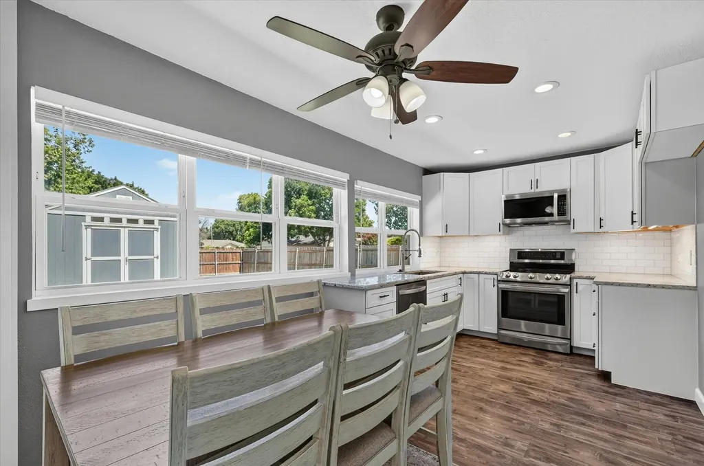 5402 Duchess Court Lake Dallas TX 75065