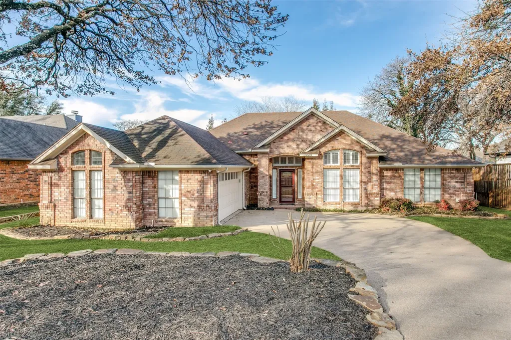 7921 Kendra Lane North Richland Hills TX 76182