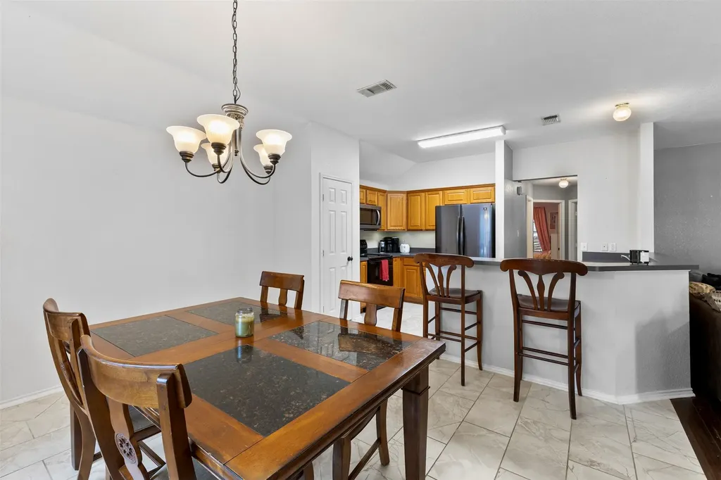 804 Tyler Court Burleson TX 76028