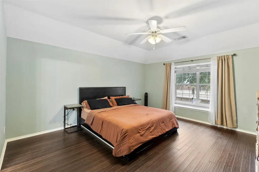 804 Tyler Court Burleson TX 76028