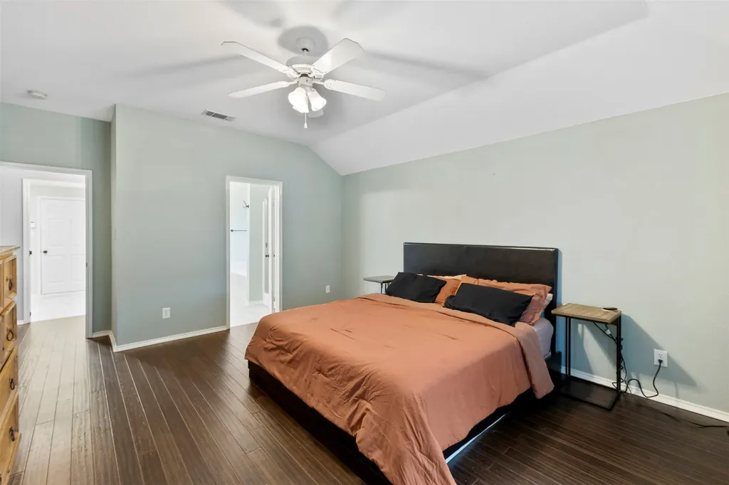 804 Tyler Court Burleson TX 76028