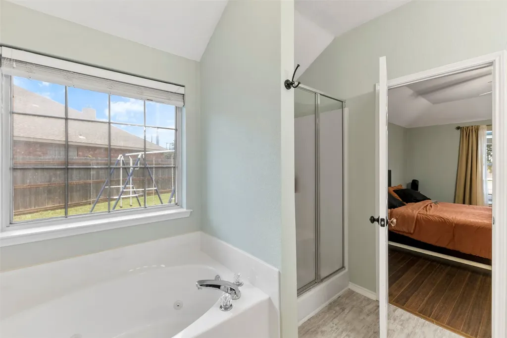 804 Tyler Court Burleson TX 76028