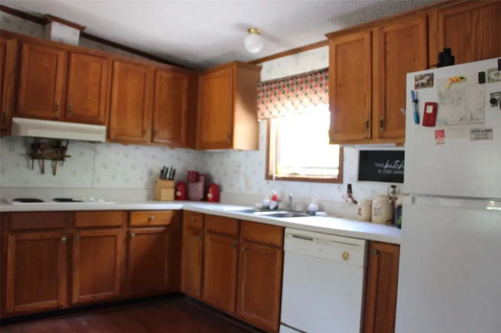 1199 County Road 1245 Savoy TX 75479
