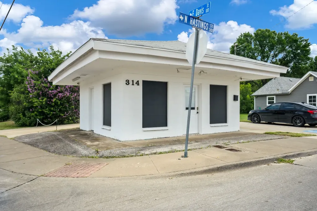 314 N Hastings Duncanville TX 75116