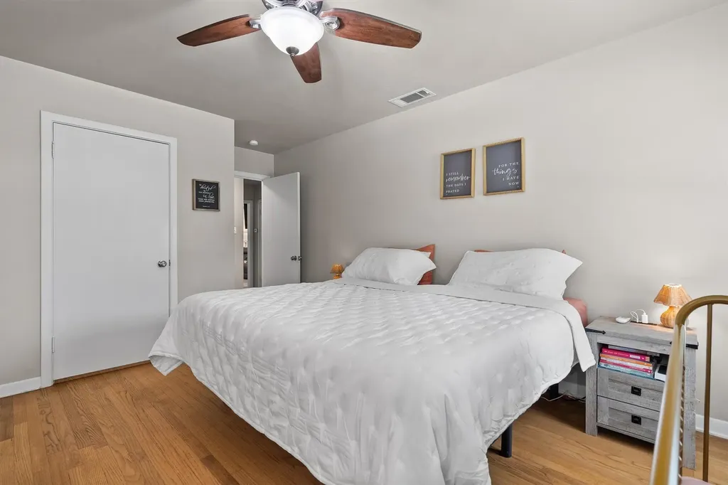 3860 W Spurgeon Street Fort Worth TX 76133