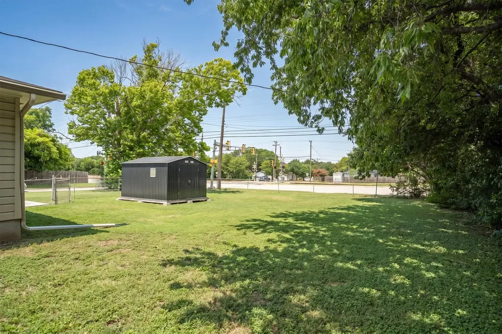 3860 W Spurgeon Street Fort Worth TX 76133
