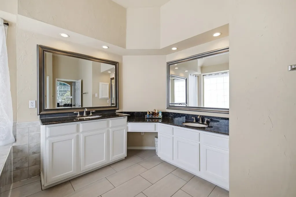 1911 New Haven Road Grapevine TX 76051