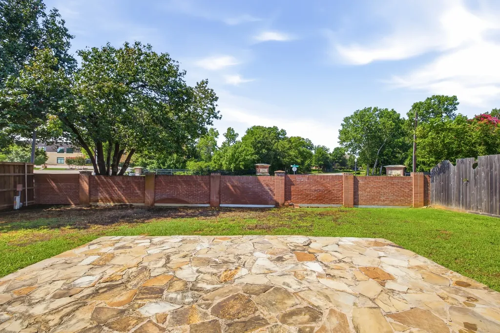1911 New Haven Road Grapevine TX 76051