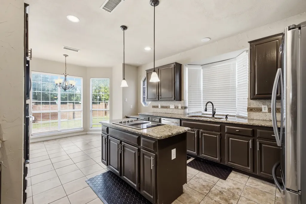 1911 New Haven Road Grapevine TX 76051