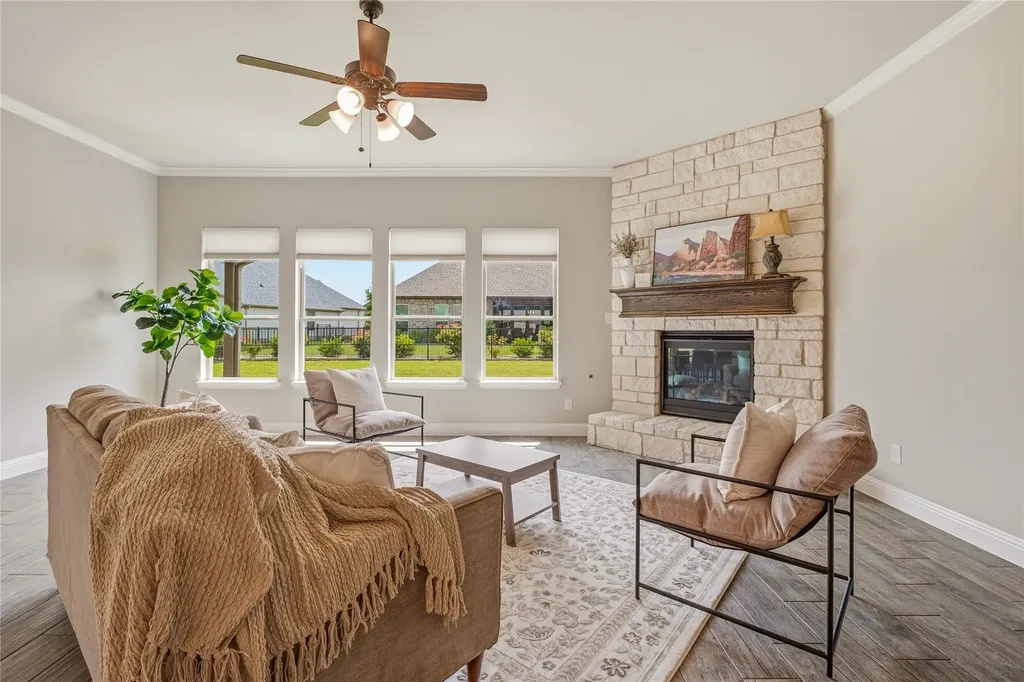 1086 Mickelson Drive Granbury TX 76048