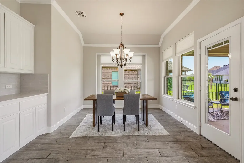 1086 Mickelson Drive Granbury TX 76048