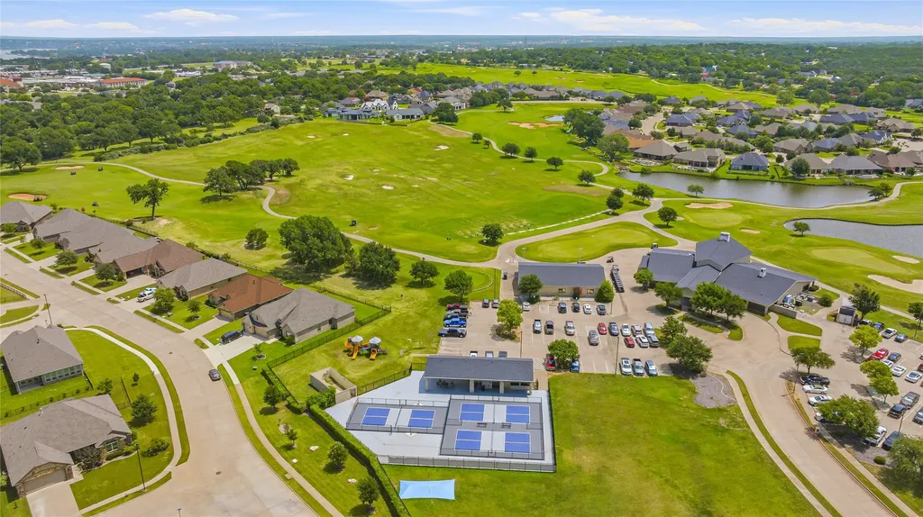 1086 Mickelson Drive Granbury TX 76048