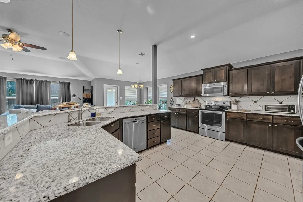 11209 Beechgrove Court Fort Worth TX 76140