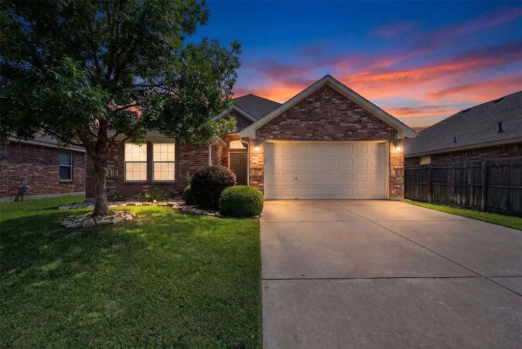 11209 Beechgrove Court Fort Worth TX 76140